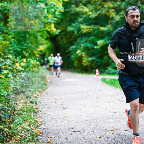 12.10.2025 - Bramfelder Halbmarathon 2025 Dr. Thomas Lammeyer http://msf.ph/oto/9346890 12.10.2025 10:21:51 Laufen 2657 meine-sportfotos.de
