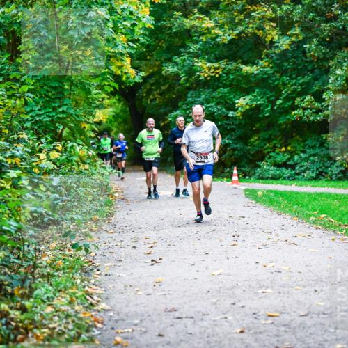 12.10.2025 - Bramfelder Halbmarathon 2025 Dr. Thomas Lammeyer http://msf.ph/oto/9346898 12.10.2025 10:21:56 Laufen 2508 meine-sportfotos.de