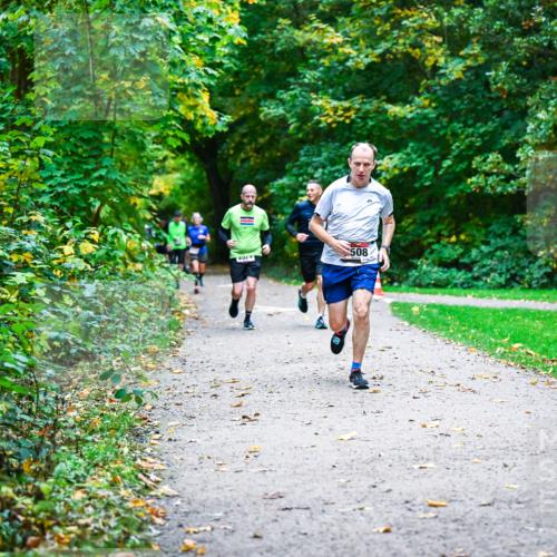 12.10.2025 - Bramfelder Halbmarathon 2025 Dr. Thomas Lammeyer http://msf.ph/oto/9346905 12.10.2025 10:21:57 Laufen 508, 6702 meine-sportfotos.de