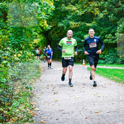 12.10.2025 - Bramfelder Halbmarathon 2025 Dr. Thomas Lammeyer http://msf.ph/oto/9346922 12.10.2025 10:21:59 Laufen 2531, 7, 7 meine-sportfotos.de