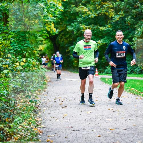 12.10.2025 - Bramfelder Halbmarathon 2025 Dr. Thomas Lammeyer http://msf.ph/oto/9346926 12.10.2025 10:22:00 Laufen 2324, 2531 meine-sportfotos.de