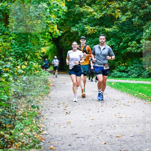 12.10.2025 - Bramfelder Halbmarathon 2025 Dr. Thomas Lammeyer http://msf.ph/oto/9346976 12.10.2025 10:22:10 Laufen 289 meine-sportfotos.de