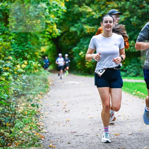 12.10.2025 - Bramfelder Halbmarathon 2025 Dr. Thomas Lammeyer http://msf.ph/oto/9346990 12.10.2025 10:22:12 Laufen 1240, 2892402 meine-sportfotos.de