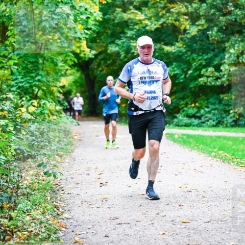 12.10.2025 - Bramfelder Halbmarathon 2025 Dr. Thomas Lammeyer http://msf.ph/oto/9347026 12.10.2025 10:22:20 Laufen 11, 2023 meine-sportfotos.de