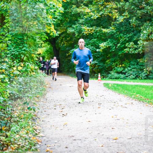 12.10.2025 - Bramfelder Halbmarathon 2025 Dr. Thomas Lammeyer http://msf.ph/oto/9347038 12.10.2025 10:22:22 Laufen  meine-sportfotos.de