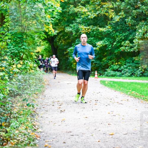 12.10.2025 - Bramfelder Halbmarathon 2025 Dr. Thomas Lammeyer http://msf.ph/oto/9347041 12.10.2025 10:22:22 Laufen  meine-sportfotos.de
