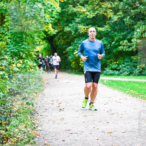 12.10.2025 - Bramfelder Halbmarathon 2025 Dr. Thomas Lammeyer http://msf.ph/oto/9347046 12.10.2025 10:22:23 Laufen  meine-sportfotos.de