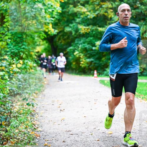 12.10.2025 - Bramfelder Halbmarathon 2025 Dr. Thomas Lammeyer http://msf.ph/oto/9347055 12.10.2025 10:22:24 Laufen  meine-sportfotos.de