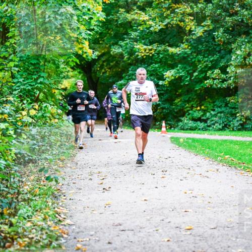12.10.2025 - Bramfelder Halbmarathon 2025 Dr. Thomas Lammeyer http://msf.ph/oto/9347067 12.10.2025 10:22:28 Laufen 2817, 277 meine-sportfotos.de