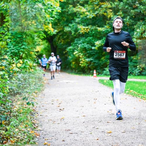 12.10.2025 - Bramfelder Halbmarathon 2025 Dr. Thomas Lammeyer http://msf.ph/oto/9347141 12.10.2025 10:22:41 Laufen 2567 meine-sportfotos.de