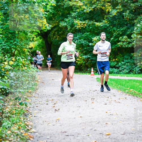 12.10.2025 - Bramfelder Halbmarathon 2025 Dr. Thomas Lammeyer http://msf.ph/oto/9347204 12.10.2025 10:22:58 Laufen 2576, 2216 meine-sportfotos.de