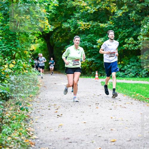 12.10.2025 - Bramfelder Halbmarathon 2025 Dr. Thomas Lammeyer http://msf.ph/oto/9347205 12.10.2025 10:22:58 Laufen 2576, 2216 meine-sportfotos.de