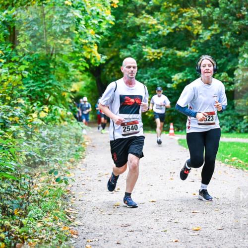 12.10.2025 - Bramfelder Halbmarathon 2025 Dr. Thomas Lammeyer http://msf.ph/oto/9347285 12.10.2025 10:23:15 Laufen 2540, 23 meine-sportfotos.de