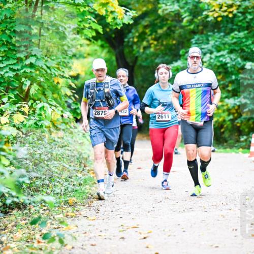 12.10.2025 - Bramfelder Halbmarathon 2025 Dr. Thomas Lammeyer http://msf.ph/oto/9347322 12.10.2025 10:23:22 Laufen 2879, 932, 2611 meine-sportfotos.de