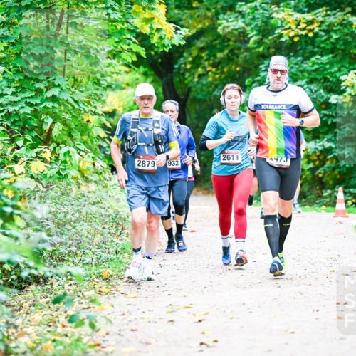 12.10.2025 - Bramfelder Halbmarathon 2025 Dr. Thomas Lammeyer http://msf.ph/oto/9347324 12.10.2025 10:23:23 Laufen 2611, 473, 2879, 932 meine-sportfotos.de