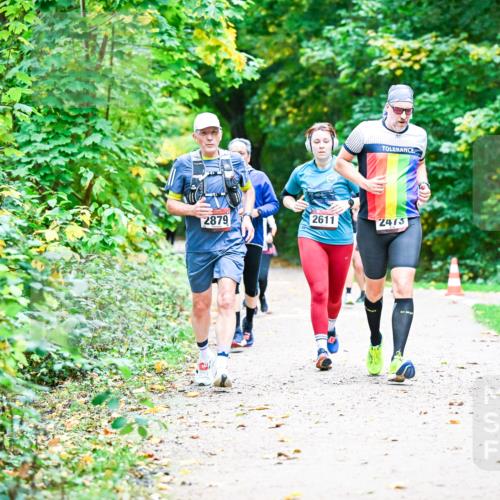 12.10.2025 - Bramfelder Halbmarathon 2025 Dr. Thomas Lammeyer http://msf.ph/oto/9347327 12.10.2025 10:23:23 Laufen 2879, 2611, 2475 meine-sportfotos.de
