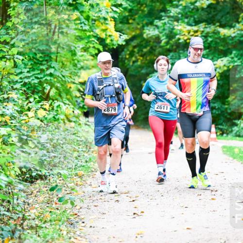 12.10.2025 - Bramfelder Halbmarathon 2025 Dr. Thomas Lammeyer http://msf.ph/oto/9347332 12.10.2025 10:23:24 Laufen 2879, 2611 meine-sportfotos.de