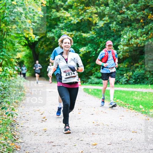12.10.2025 - Bramfelder Halbmarathon 2025 Dr. Thomas Lammeyer http://msf.ph/oto/9347362 12.10.2025 10:23:29 Laufen 2814, 2573 meine-sportfotos.de