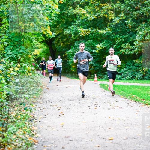 12.10.2025 - Bramfelder Halbmarathon 2025 Dr. Thomas Lammeyer http://msf.ph/oto/9347374 12.10.2025 10:23:35 Laufen 2241, 2275 meine-sportfotos.de