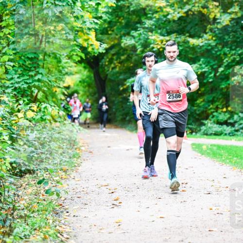 12.10.2025 - Bramfelder Halbmarathon 2025 Dr. Thomas Lammeyer http://msf.ph/oto/9347407 12.10.2025 10:23:41 Laufen 2586 meine-sportfotos.de