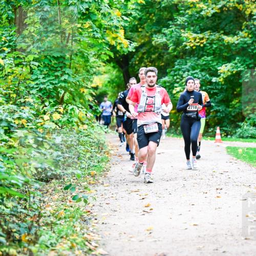 12.10.2025 - Bramfelder Halbmarathon 2025 Dr. Thomas Lammeyer http://msf.ph/oto/9347444 12.10.2025 10:23:50 Laufen 2718 meine-sportfotos.de