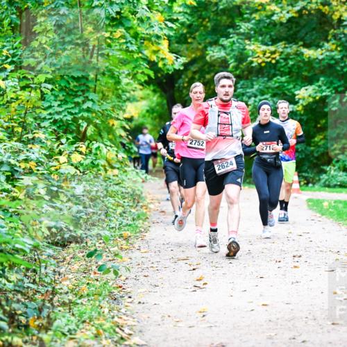 12.10.2025 - Bramfelder Halbmarathon 2025 Dr. Thomas Lammeyer http://msf.ph/oto/9347447 12.10.2025 10:23:51 Laufen 2752, 2624, 271 meine-sportfotos.de