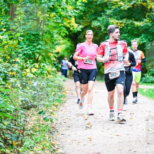 12.10.2025 - Bramfelder Halbmarathon 2025 Dr. Thomas Lammeyer http://msf.ph/oto/9347452 12.10.2025 10:23:51 Laufen 2752, 2624 meine-sportfotos.de