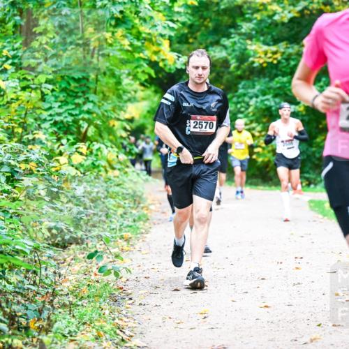 12.10.2025 - Bramfelder Halbmarathon 2025 Dr. Thomas Lammeyer http://msf.ph/oto/9347466 12.10.2025 10:23:54 Laufen 2570, 2752 meine-sportfotos.de
