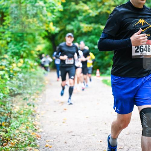 12.10.2025 - Bramfelder Halbmarathon 2025 Dr. Thomas Lammeyer http://msf.ph/oto/9347477 12.10.2025 10:23:57 Laufen 2646, 0120 meine-sportfotos.de