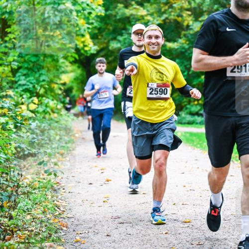 12.10.2025 - Bramfelder Halbmarathon 2025 Dr. Thomas Lammeyer http://msf.ph/oto/9347497 12.10.2025 10:24:01 Laufen 2, 87, 2590, 2918 meine-sportfotos.de