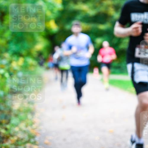 12.10.2025 - Bramfelder Halbmarathon 2025 Dr. Thomas Lammeyer http://msf.ph/oto/9347505 12.10.2025 10:24:02 Laufen  meine-sportfotos.de
