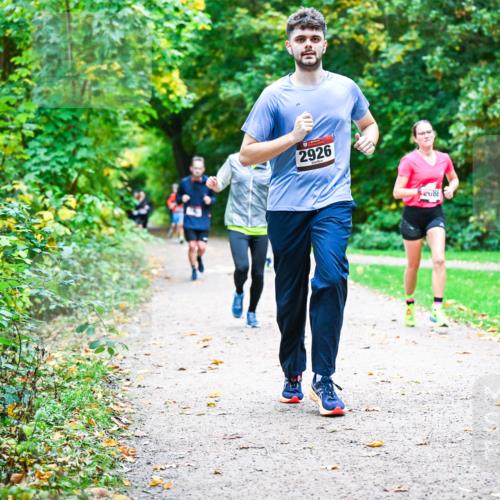 12.10.2025 - Bramfelder Halbmarathon 2025 Dr. Thomas Lammeyer http://msf.ph/oto/9347511 12.10.2025 10:24:03 Laufen 2926, 086 meine-sportfotos.de