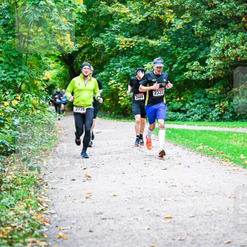 12.10.2025 - Bramfelder Halbmarathon 2025 Dr. Thomas Lammeyer http://msf.ph/oto/9347590 12.10.2025 10:24:19 Laufen 2322, 2680, 2778 meine-sportfotos.de
