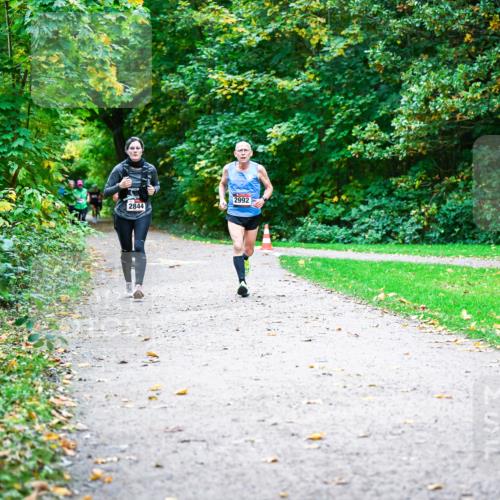 12.10.2025 - Bramfelder Halbmarathon 2025 Dr. Thomas Lammeyer http://msf.ph/oto/9347617 12.10.2025 10:24:27 Laufen 2992, 2844 meine-sportfotos.de