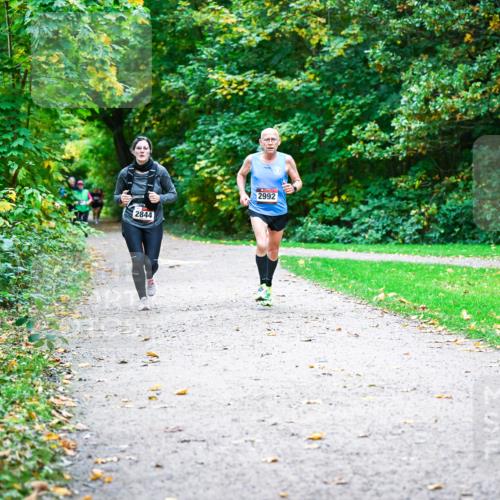 12.10.2025 - Bramfelder Halbmarathon 2025 Dr. Thomas Lammeyer http://msf.ph/oto/9347619 12.10.2025 10:24:28 Laufen 2844, 2992 meine-sportfotos.de
