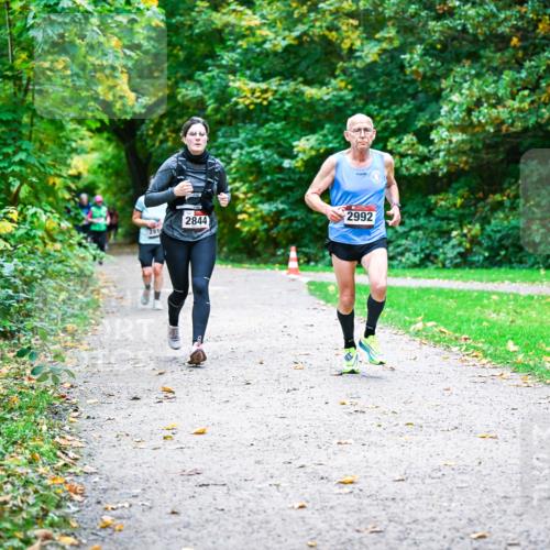 12.10.2025 - Bramfelder Halbmarathon 2025 Dr. Thomas Lammeyer http://msf.ph/oto/9347626 12.10.2025 10:24:28 Laufen 2844, 2992 meine-sportfotos.de