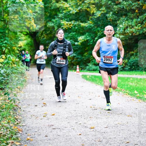12.10.2025 - Bramfelder Halbmarathon 2025 Dr. Thomas Lammeyer http://msf.ph/oto/9347630 12.10.2025 10:24:29 Laufen 2844, 2992 meine-sportfotos.de