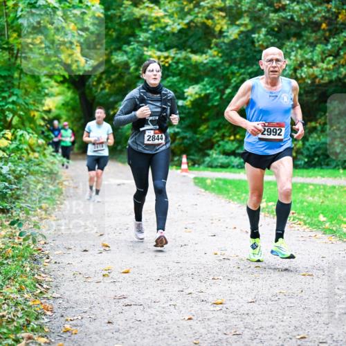 12.10.2025 - Bramfelder Halbmarathon 2025 Dr. Thomas Lammeyer http://msf.ph/oto/9347631 12.10.2025 10:24:29 Laufen 2018, 2844, 2992 meine-sportfotos.de