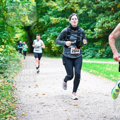 12.10.2025 - Bramfelder Halbmarathon 2025 Dr. Thomas Lammeyer http://msf.ph/oto/9347636 12.10.2025 10:24:30 Laufen 2, 2844, 2992 meine-sportfotos.de