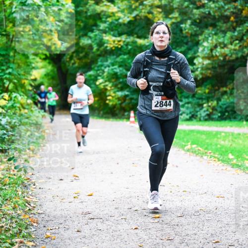 12.10.2025 - Bramfelder Halbmarathon 2025 Dr. Thomas Lammeyer http://msf.ph/oto/9347637 12.10.2025 10:24:30 Laufen 2, 2844, 2992 meine-sportfotos.de