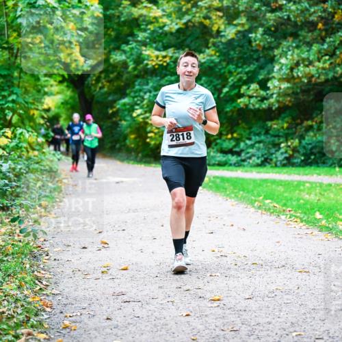 12.10.2025 - Bramfelder Halbmarathon 2025 Dr. Thomas Lammeyer http://msf.ph/oto/9347652 12.10.2025 10:24:33 Laufen 2818 meine-sportfotos.de