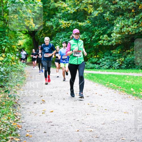 12.10.2025 - Bramfelder Halbmarathon 2025 Dr. Thomas Lammeyer http://msf.ph/oto/9347665 12.10.2025 10:24:38 Laufen 2506, 2369, 2995 meine-sportfotos.de