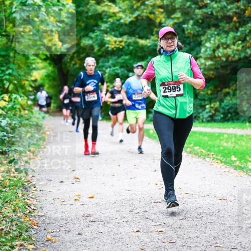 12.10.2025 - Bramfelder Halbmarathon 2025 Dr. Thomas Lammeyer http://msf.ph/oto/9347672 12.10.2025 10:24:39 Laufen 2506, 2995, 2366 meine-sportfotos.de