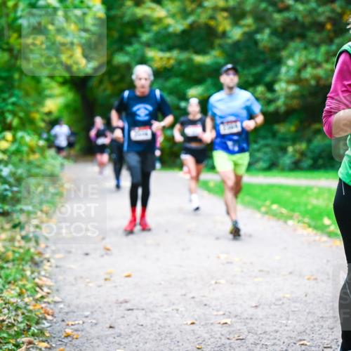 12.10.2025 - Bramfelder Halbmarathon 2025 Dr. Thomas Lammeyer http://msf.ph/oto/9347676 12.10.2025 10:24:40 Laufen 2995, 1 meine-sportfotos.de