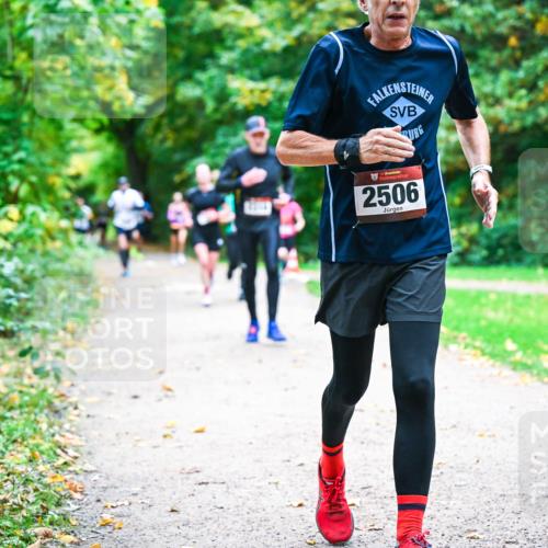 12.10.2025 - Bramfelder Halbmarathon 2025 Dr. Thomas Lammeyer http://msf.ph/oto/9347693 12.10.2025 10:24:42 Laufen 34, 2506, 23 meine-sportfotos.de