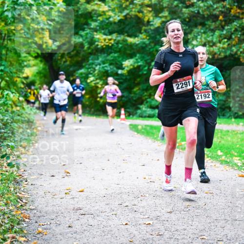 12.10.2025 - Bramfelder Halbmarathon 2025 Dr. Thomas Lammeyer http://msf.ph/oto/9347711 12.10.2025 10:24:46 Laufen 2291, 2192 meine-sportfotos.de