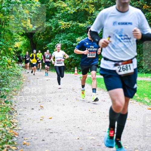12.10.2025 - Bramfelder Halbmarathon 2025 Dr. Thomas Lammeyer http://msf.ph/oto/9347743 12.10.2025 10:24:51 Laufen 2337, 2408, 2681 meine-sportfotos.de
