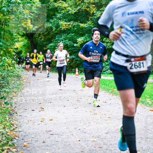 12.10.2025 - Bramfelder Halbmarathon 2025 Dr. Thomas Lammeyer http://msf.ph/oto/9347744 12.10.2025 10:24:51 Laufen 2337, 2408, 2681 meine-sportfotos.de