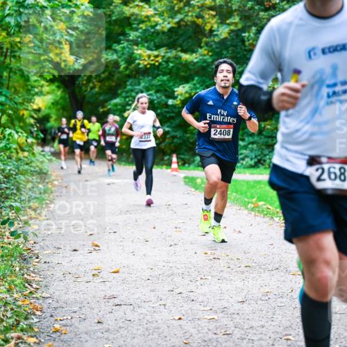 12.10.2025 - Bramfelder Halbmarathon 2025 Dr. Thomas Lammeyer http://msf.ph/oto/9347745 12.10.2025 10:24:51 Laufen 2408, 2681 meine-sportfotos.de