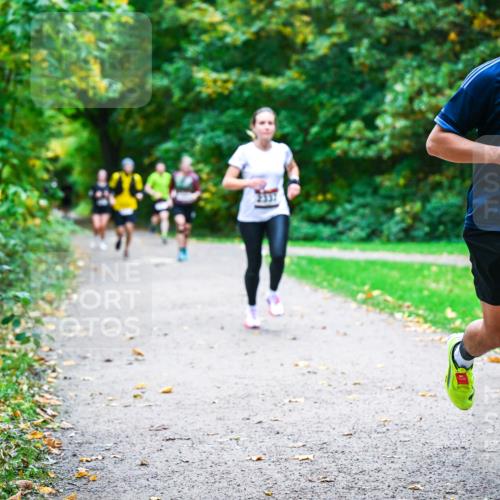 12.10.2025 - Bramfelder Halbmarathon 2025 Dr. Thomas Lammeyer http://msf.ph/oto/9347753 12.10.2025 10:24:53 Laufen 2408 meine-sportfotos.de